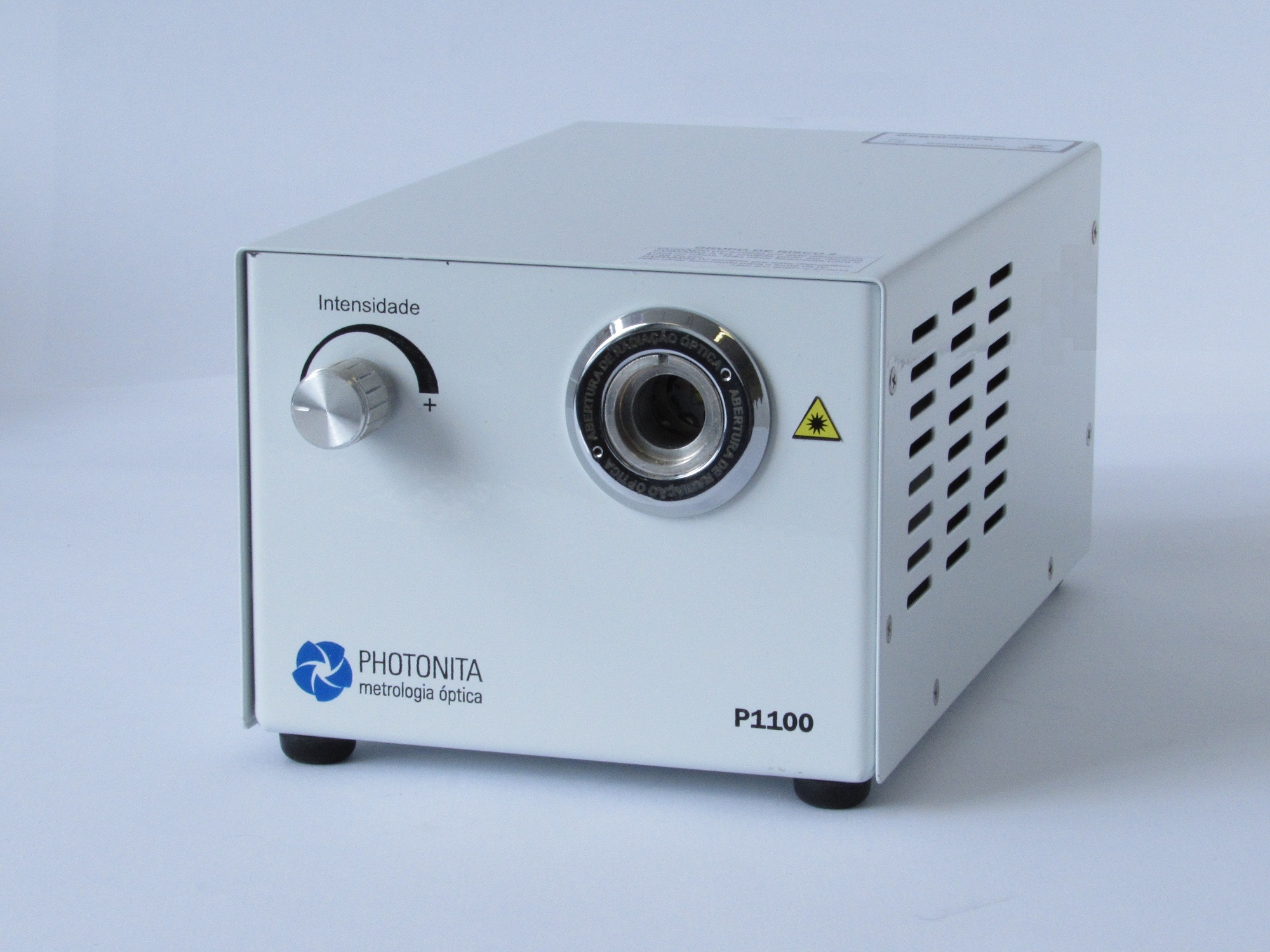 Fonte de luz P1100